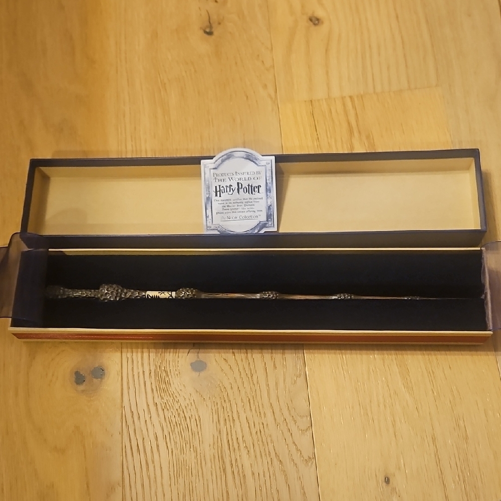 Warner Bros. Harry Potter Collectible Elder Wand in Box